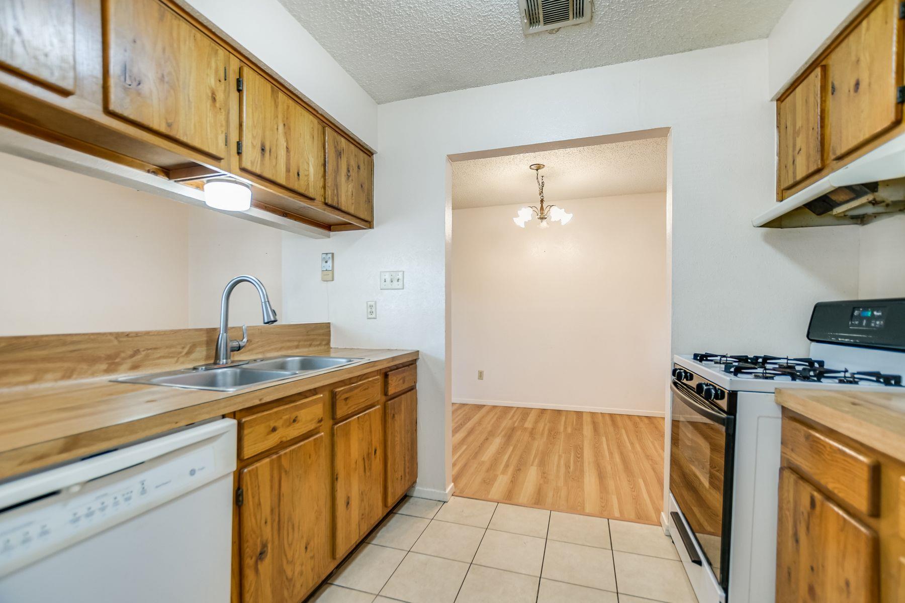11948 Sunhillow Bend Austin TX 78758
