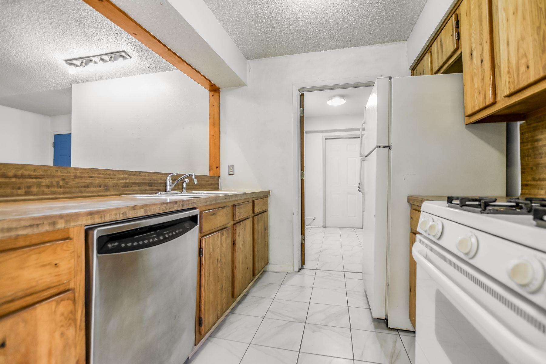 11948 Sunhillow Bend Austin TX 78758