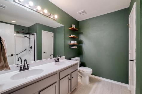 4302 Kings Canyon Drive Taylor TX 76574