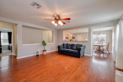 4302 Kings Canyon Drive Taylor TX 76574