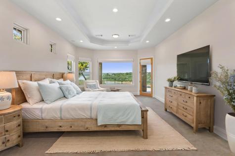 128 Carol Cove Spicewood TX 78669