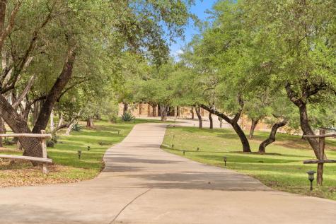 128 Carol Cove Spicewood TX 78669