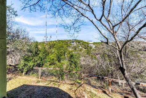2717 Trail Of The Madrones Austin TX 78746