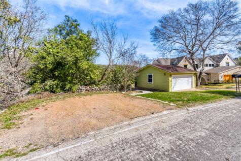 2717 Trail Of The Madrones Austin TX 78746