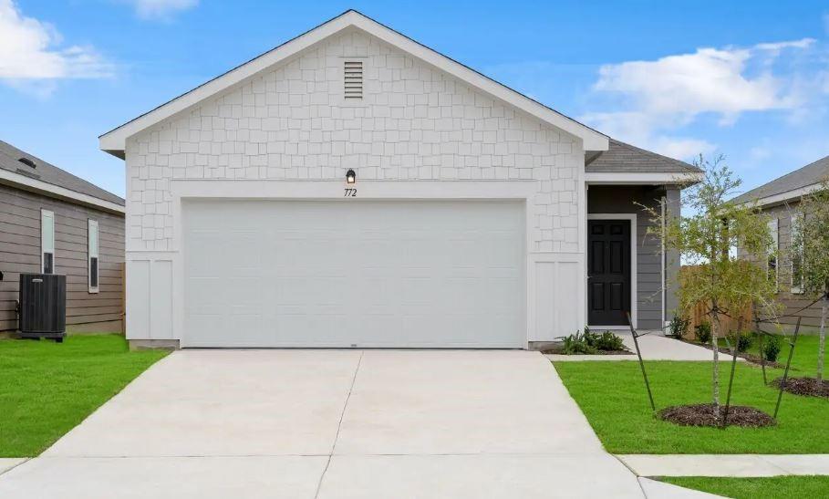 403 Cliff Drive Maxwell TX 78656