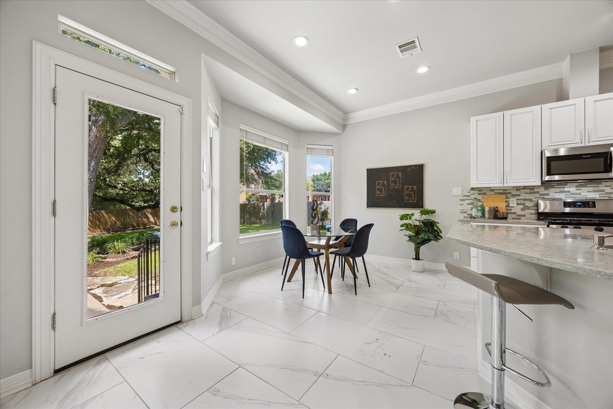 10501 Oak View Drive Austin TX 78759