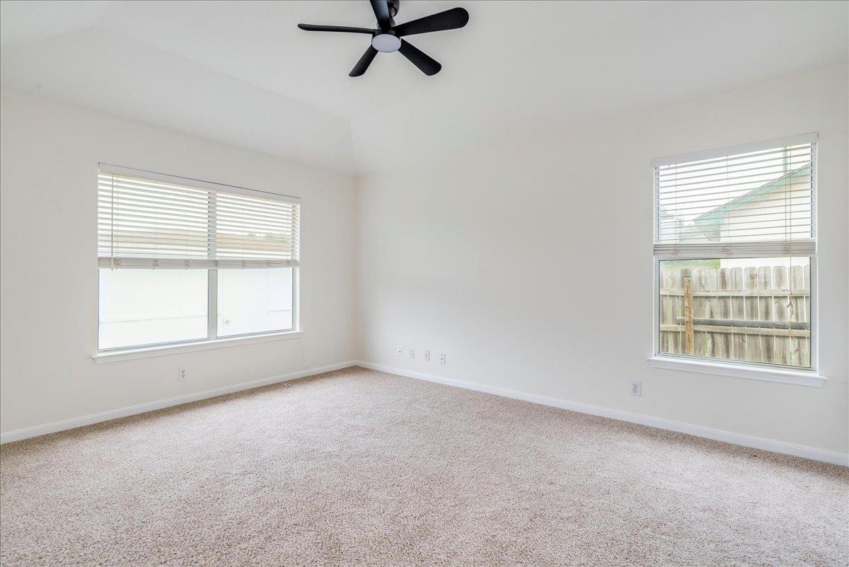 201 Elmer Cove Kyle TX 78640