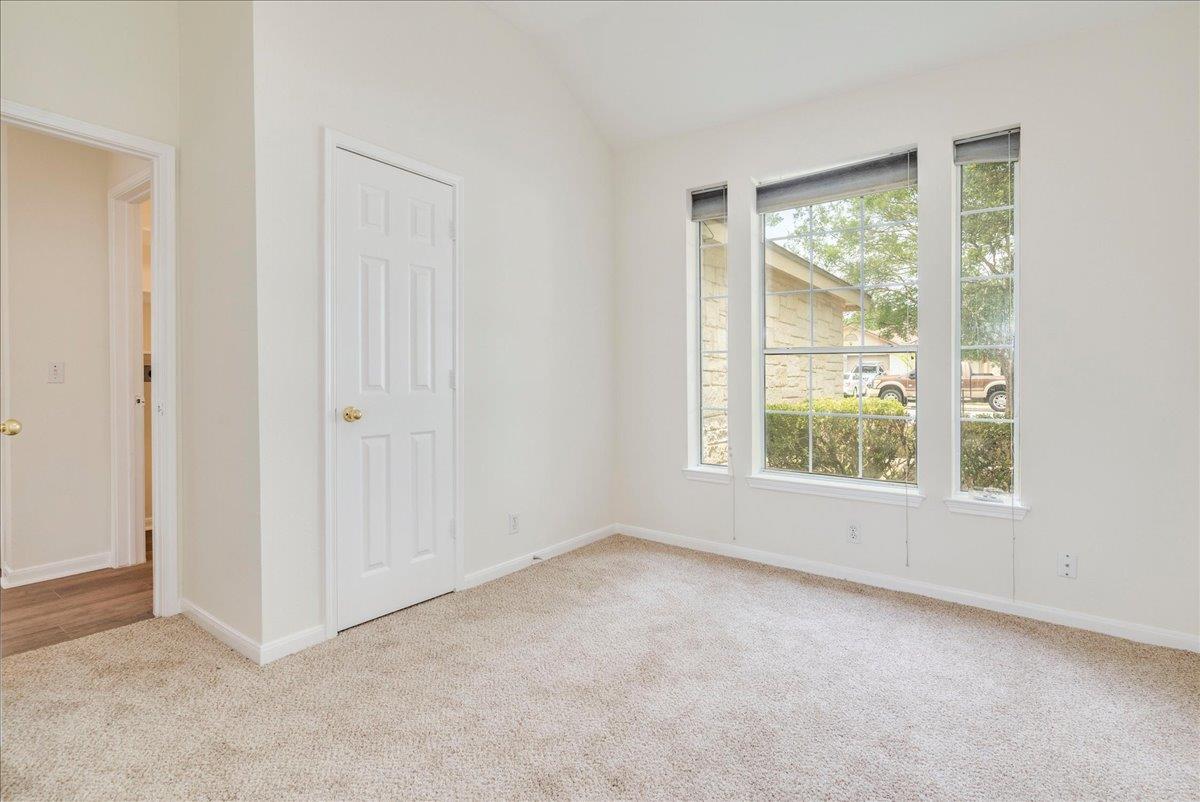 201 Elmer Cove Kyle TX 78640