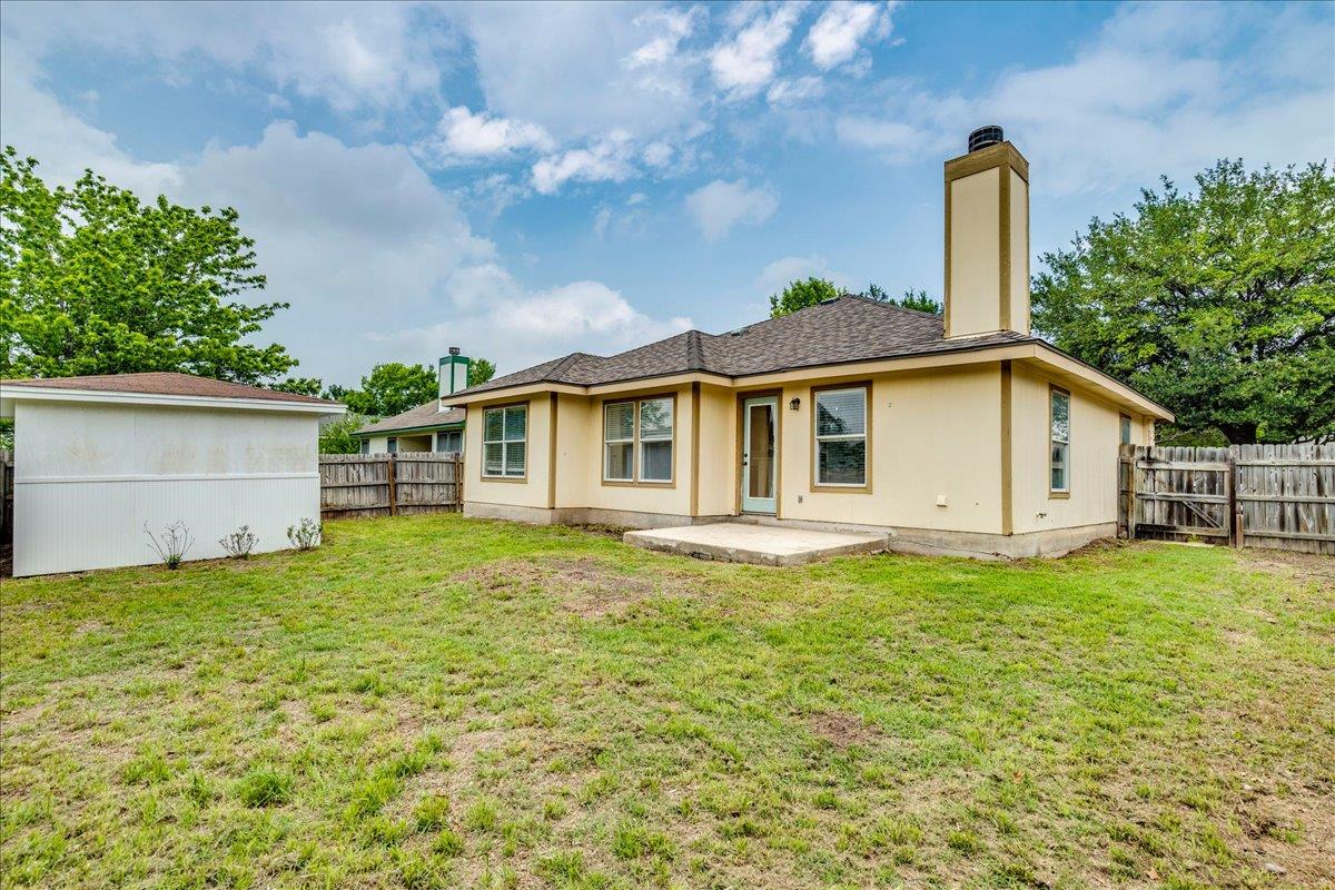 201 Elmer Cove Kyle TX 78640