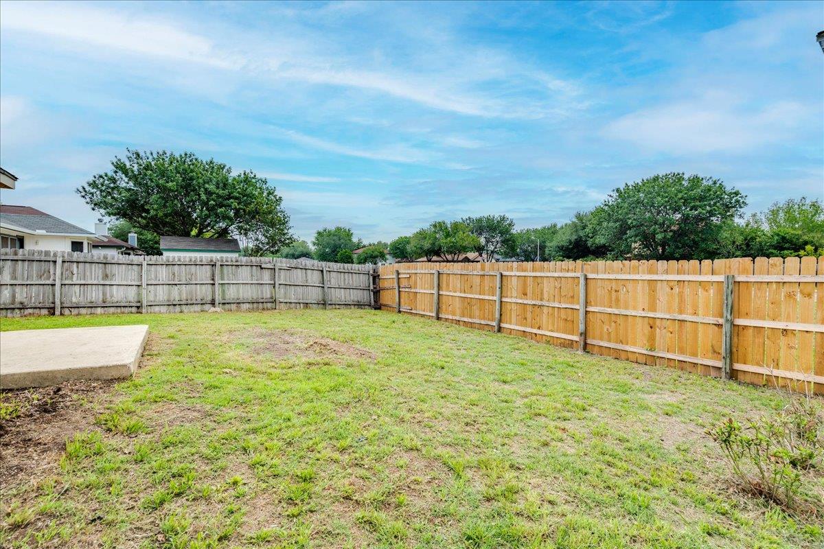 201 Elmer Cove Kyle TX 78640