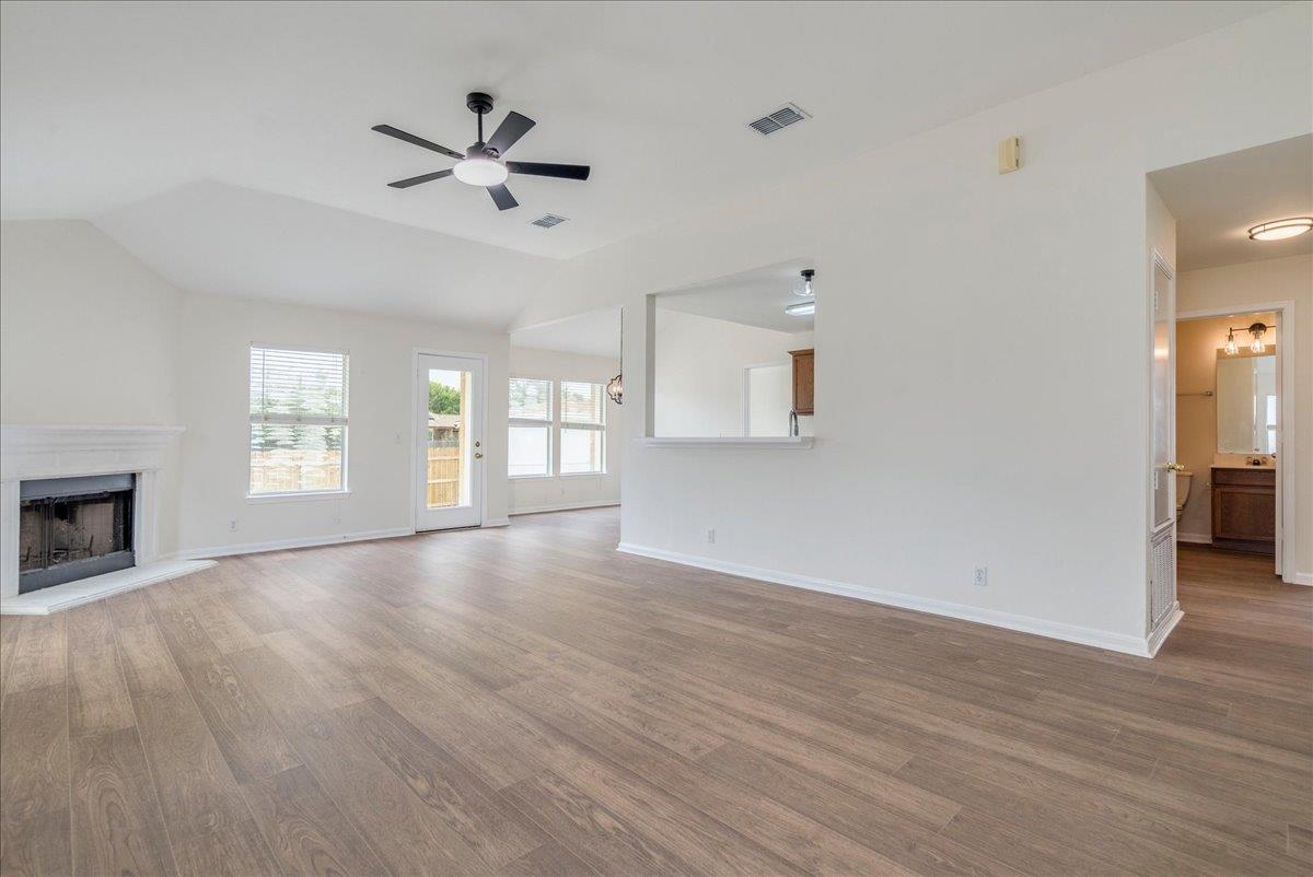 201 Elmer Cove Kyle TX 78640