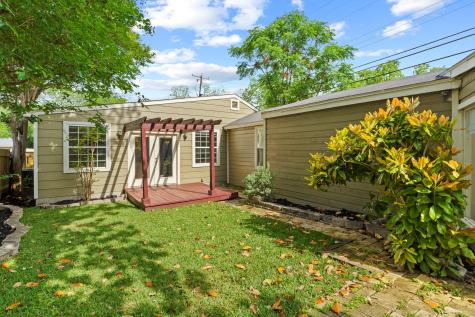 4815 Woodview Avenue Austin TX 78756