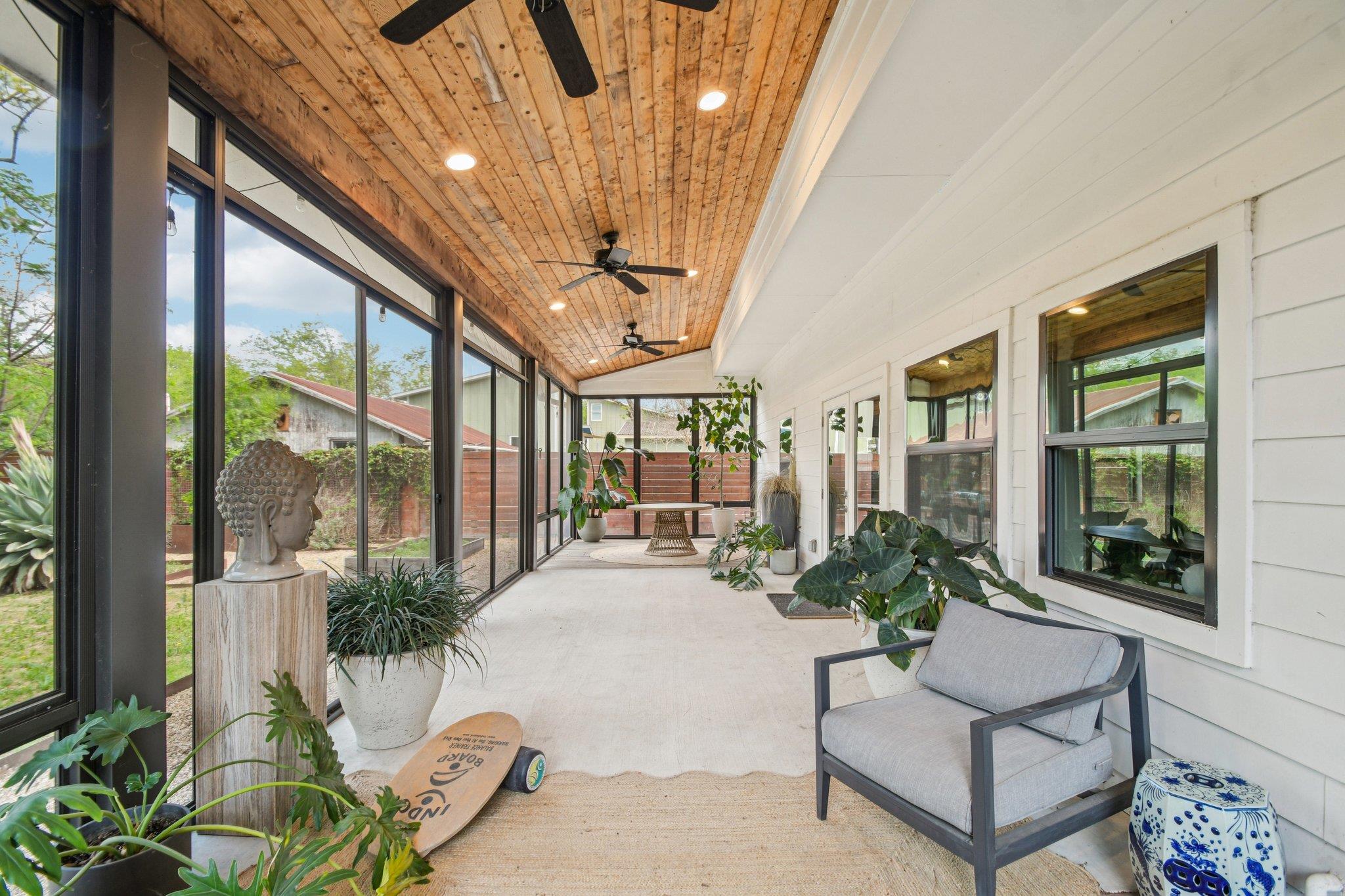 4506 Russell Drive Austin TX 78745