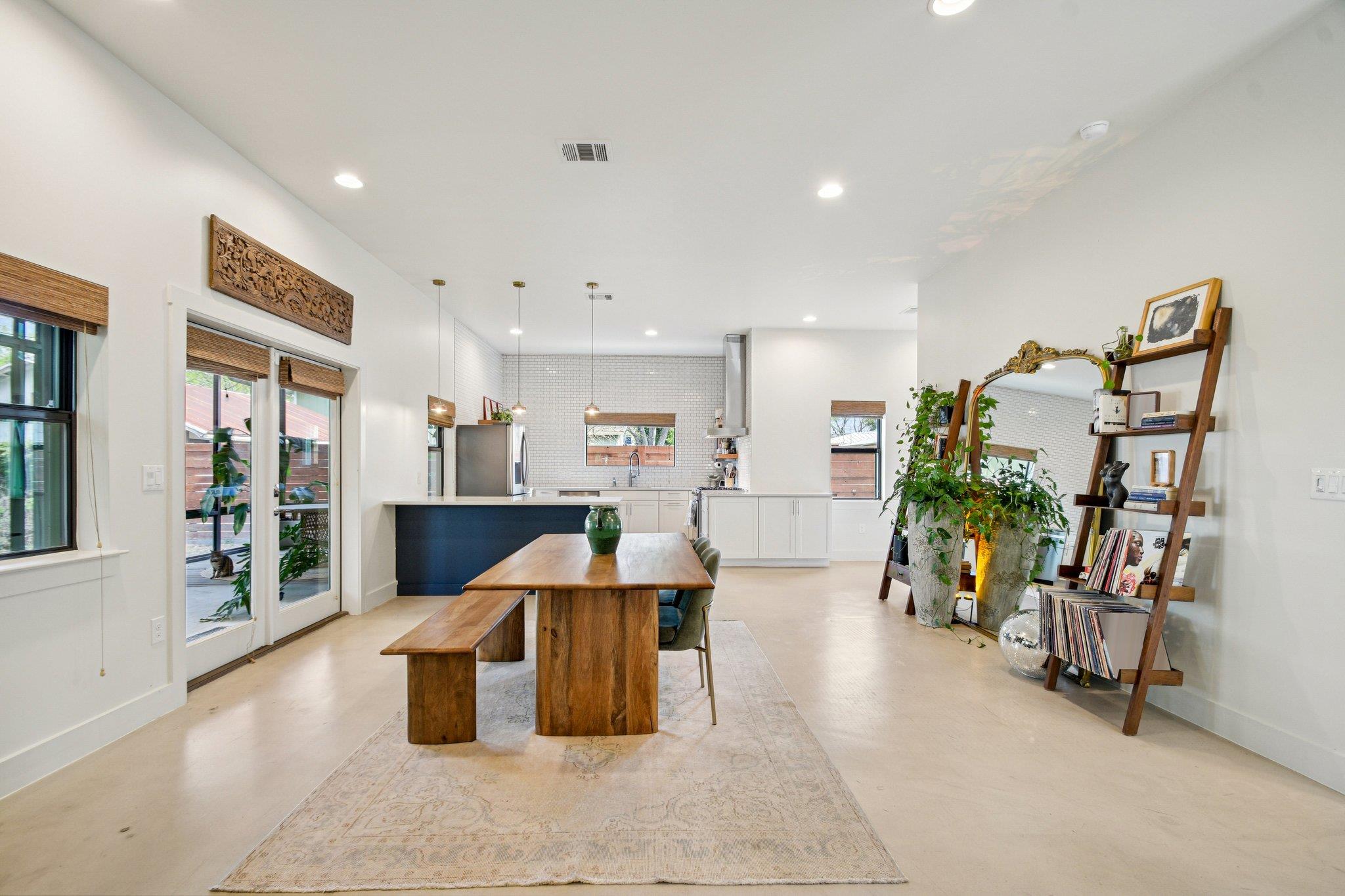 4506 Russell Drive Austin TX 78745