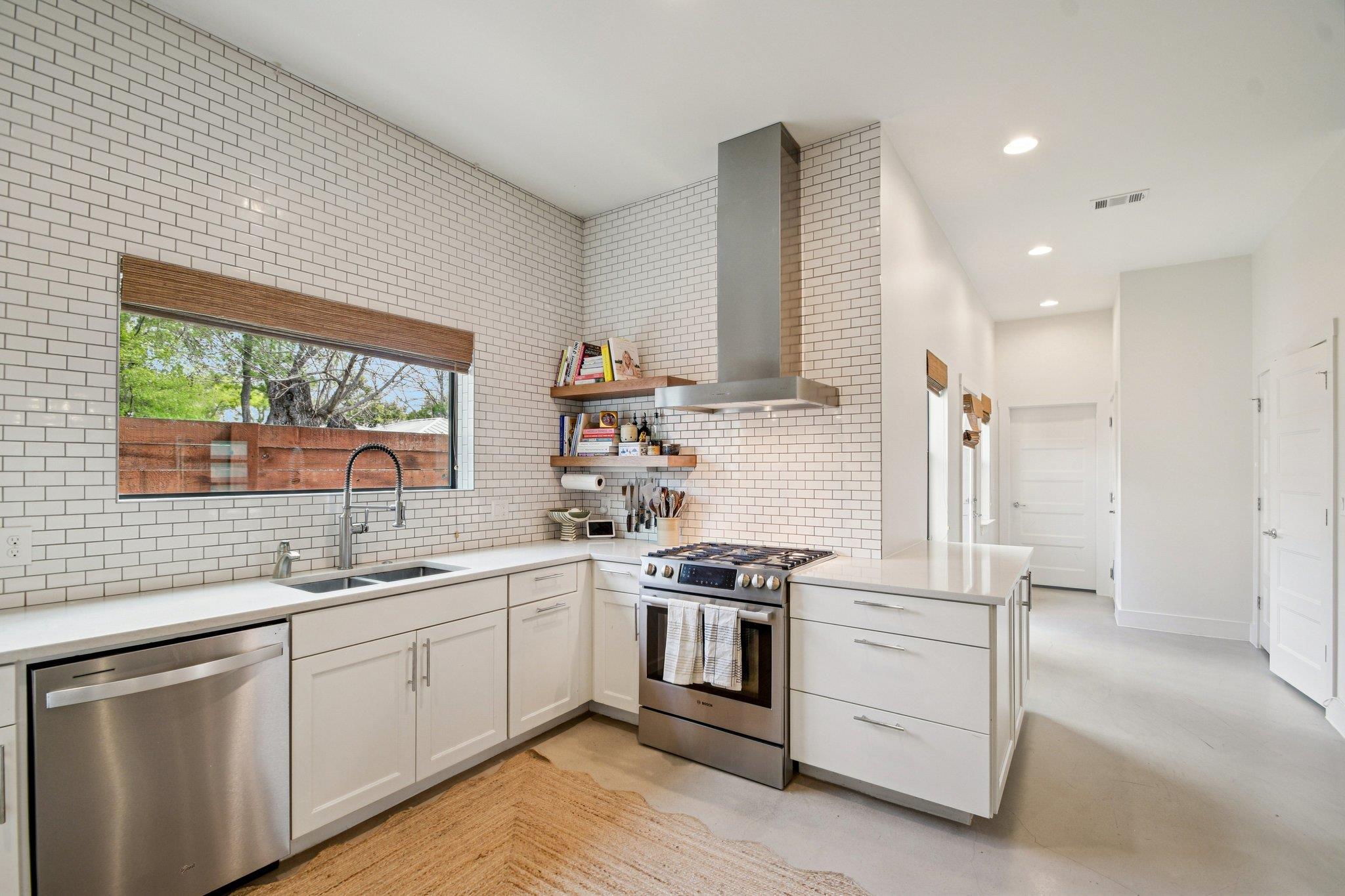 4506 Russell Drive Austin TX 78745