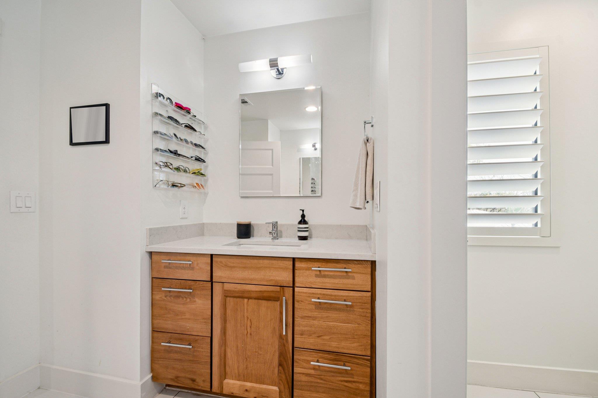 4506 Russell Drive Austin TX 78745