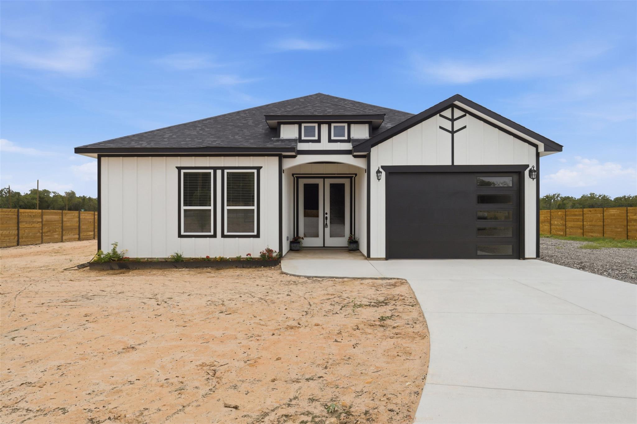 123 Los Robles Road Elgin TX 78621
