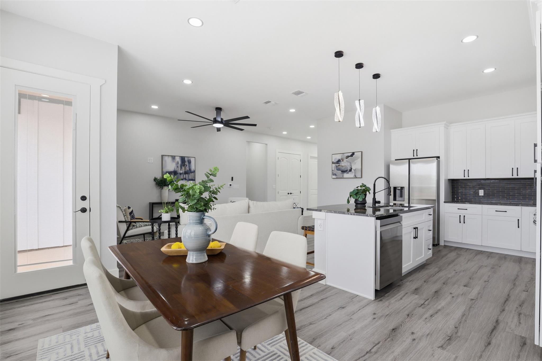 123 Los Robles Road Elgin TX 78621