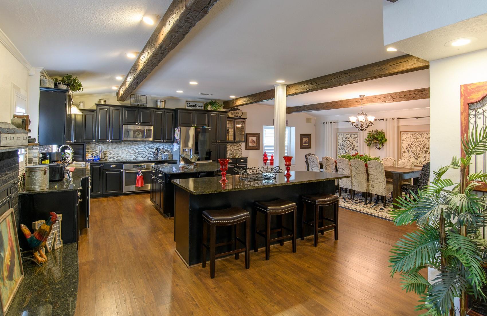 1912 Bluebonnet Lane Kingsland TX 78639