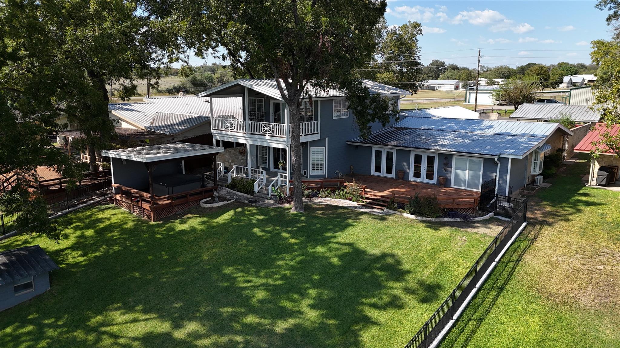 1912 Bluebonnet Lane Kingsland TX 78639