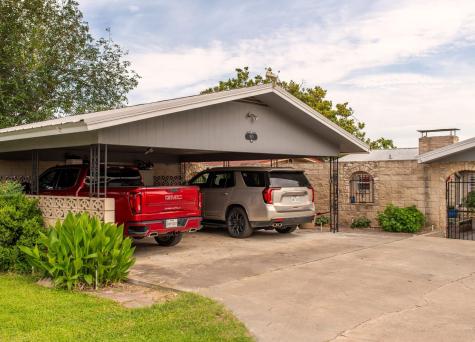 1912 Bluebonnet Lane Kingsland TX 78639