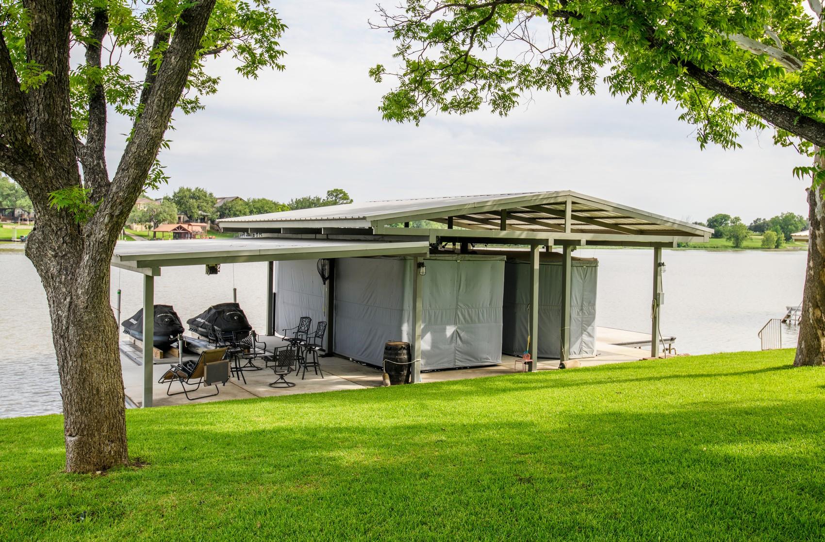 1912 Bluebonnet Lane Kingsland TX 78639