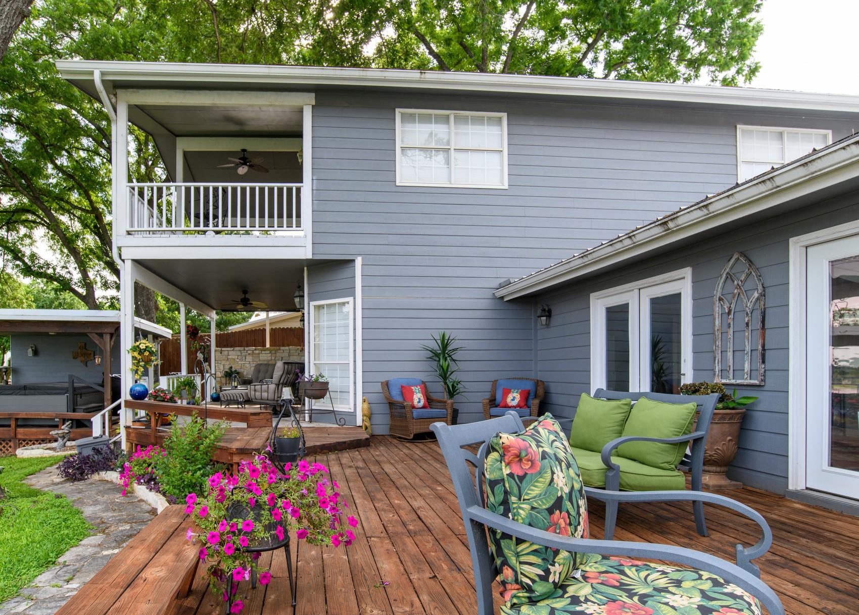 1912 Bluebonnet Lane Kingsland TX 78639