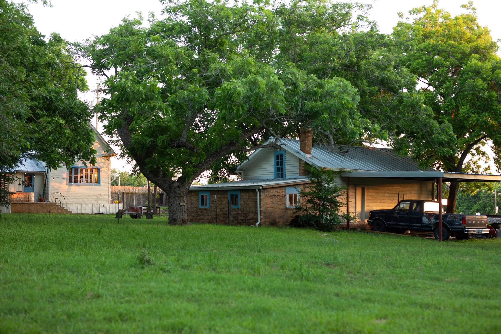200 E Brenham Street Elgin TX 78621