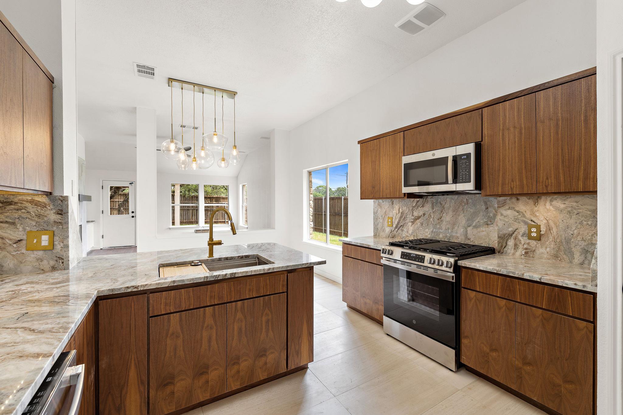 1000 Woodview Drive Georgetown TX 78628