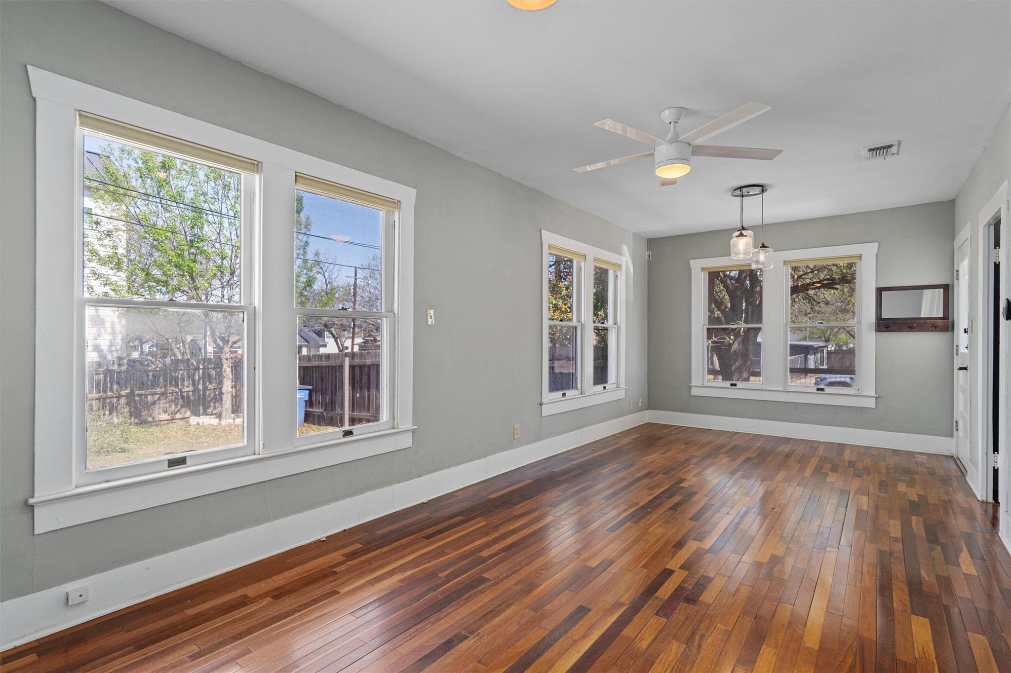 4914 Woodrow Avenue Austin TX 78756