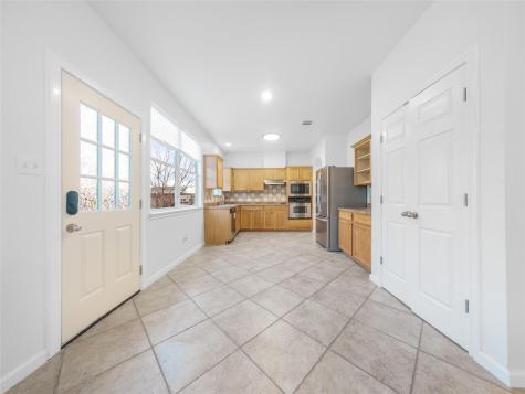 202 Holmstrom Street Hutto TX 78634