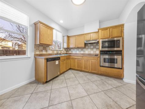 202 Holmstrom Street Hutto TX 78634
