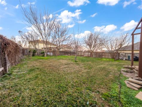 202 Holmstrom Street Hutto TX 78634