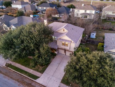 202 Holmstrom Street Hutto TX 78634