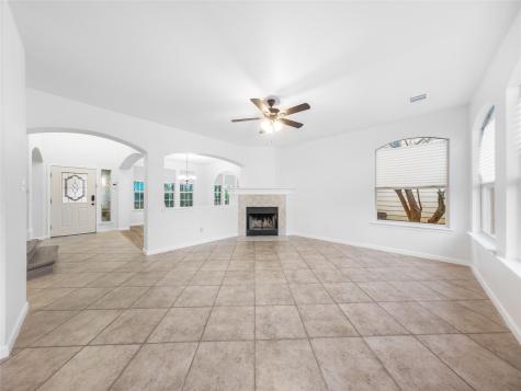 202 Holmstrom Street Hutto TX 78634