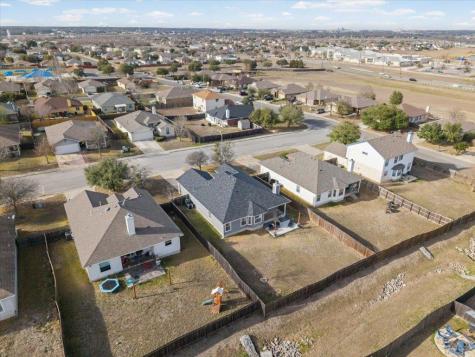135 Langely Kyle TX 78640
