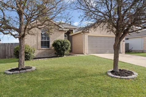 135 Langely Kyle TX 78640