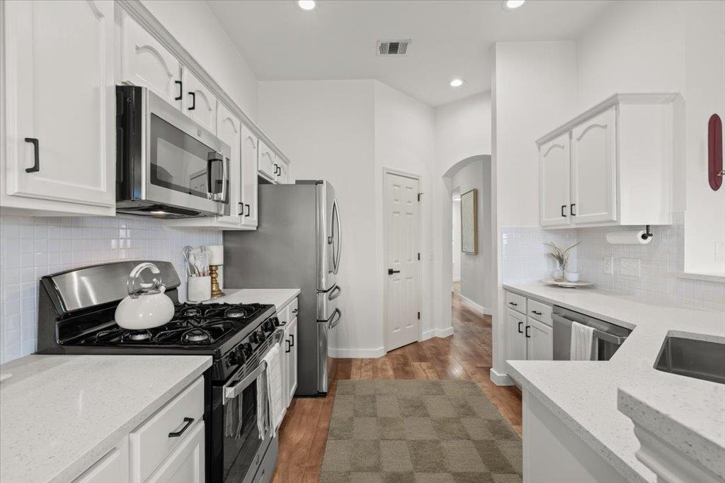 135 Langely Kyle TX 78640