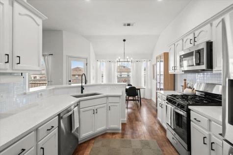 135 Langely Kyle TX 78640