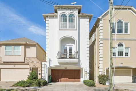 5736 Petty Street Houston TX 77007