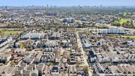 5736 Petty Street Houston TX 77007