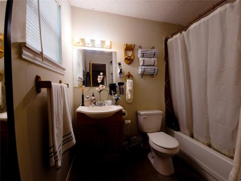 911 Brazos Street Lockhart TX 78644