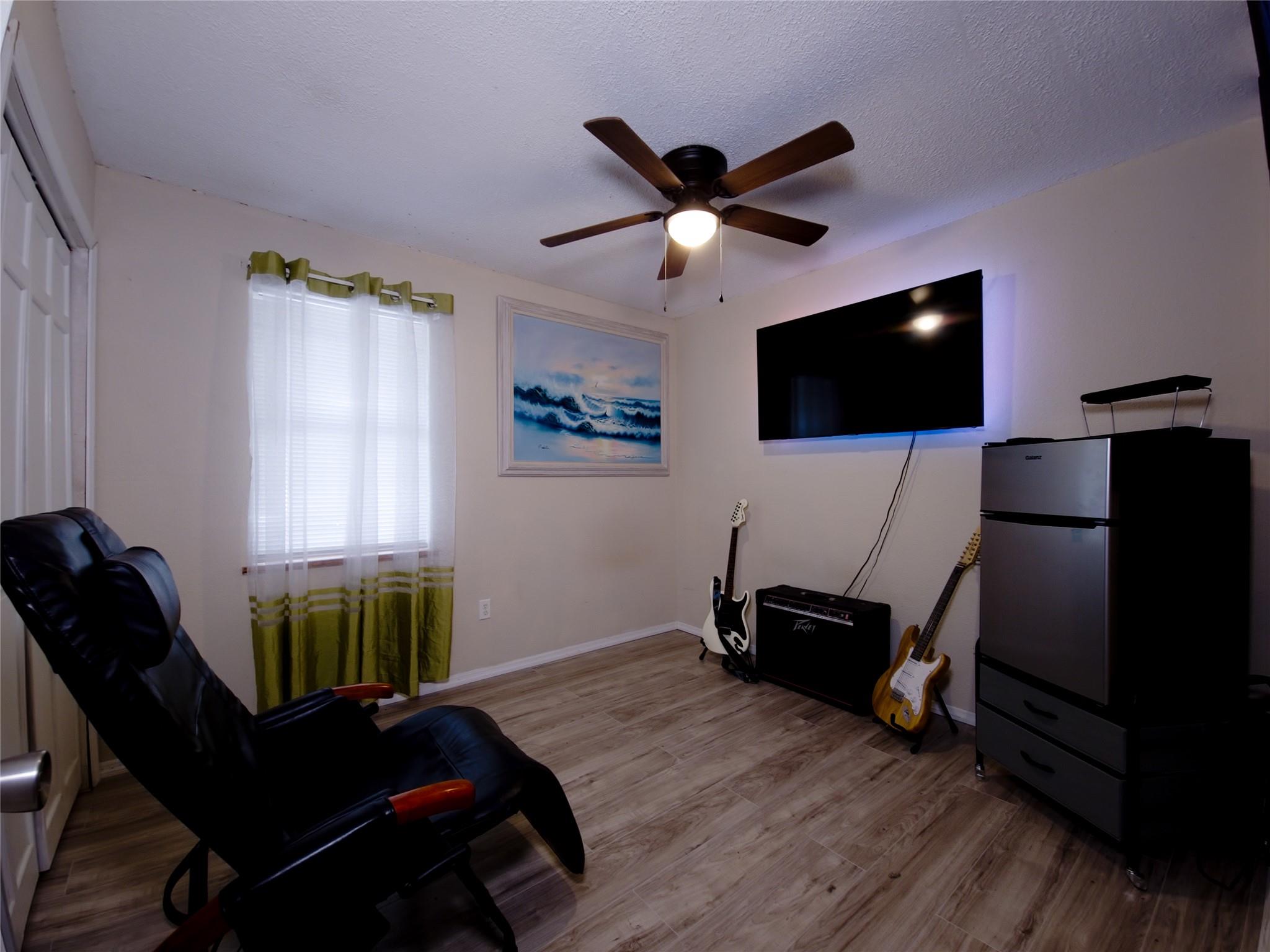 911 Brazos Street Lockhart TX 78644