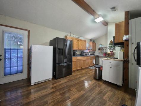 911 Brazos Street Lockhart TX 78644
