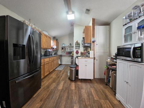 911 Brazos Street Lockhart TX 78644