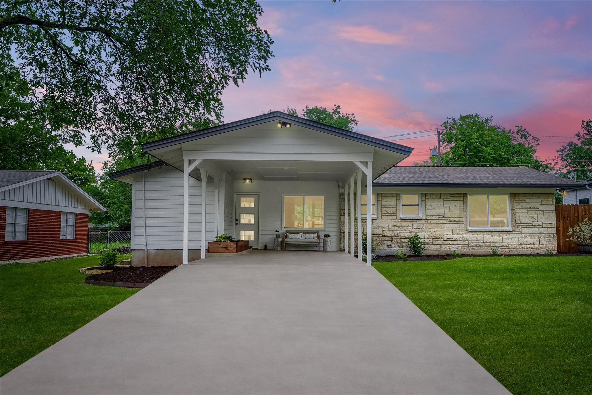 5907 Eureka Drive Austin TX 78745