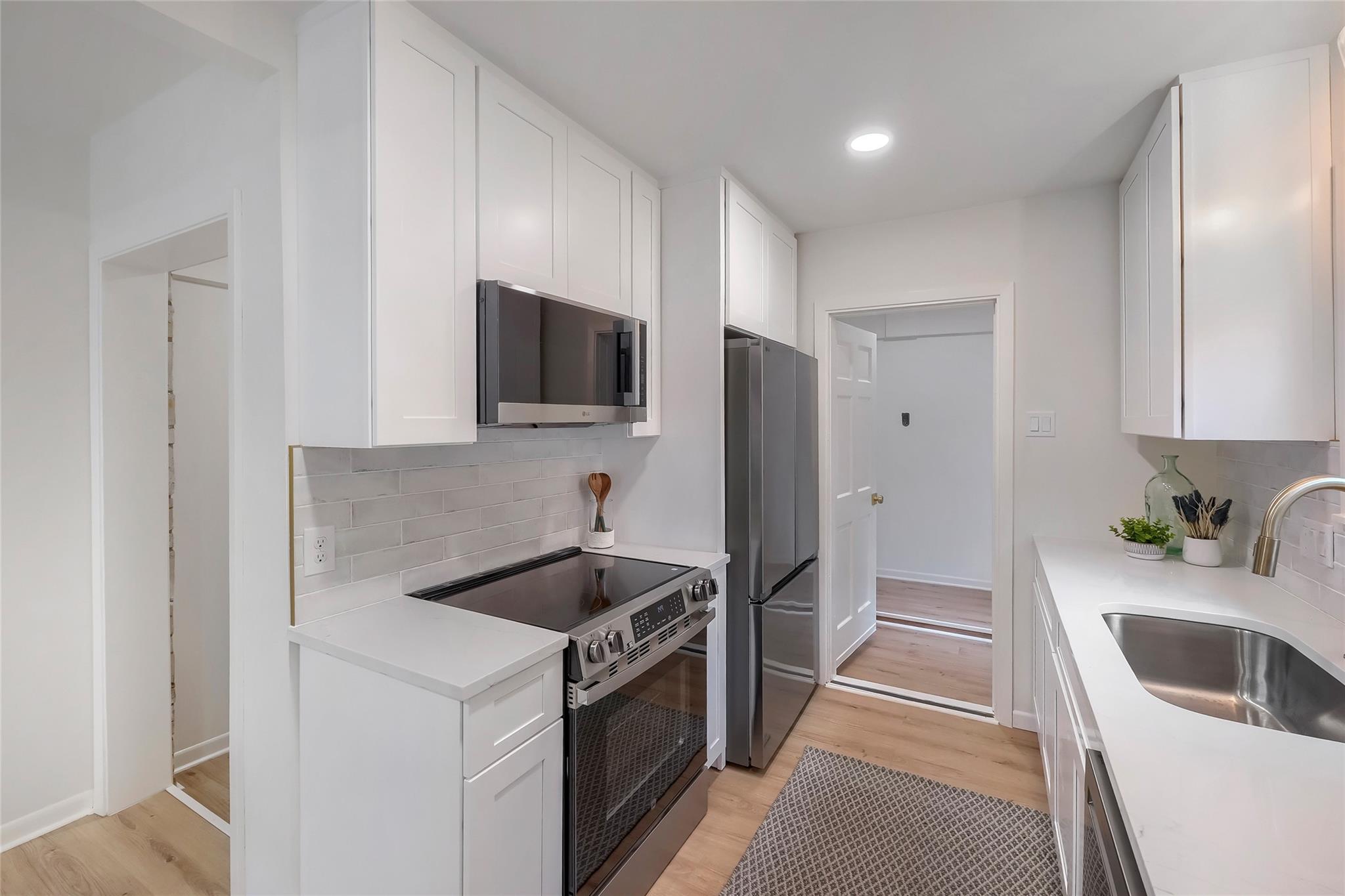 5907 Eureka Drive Austin TX 78745