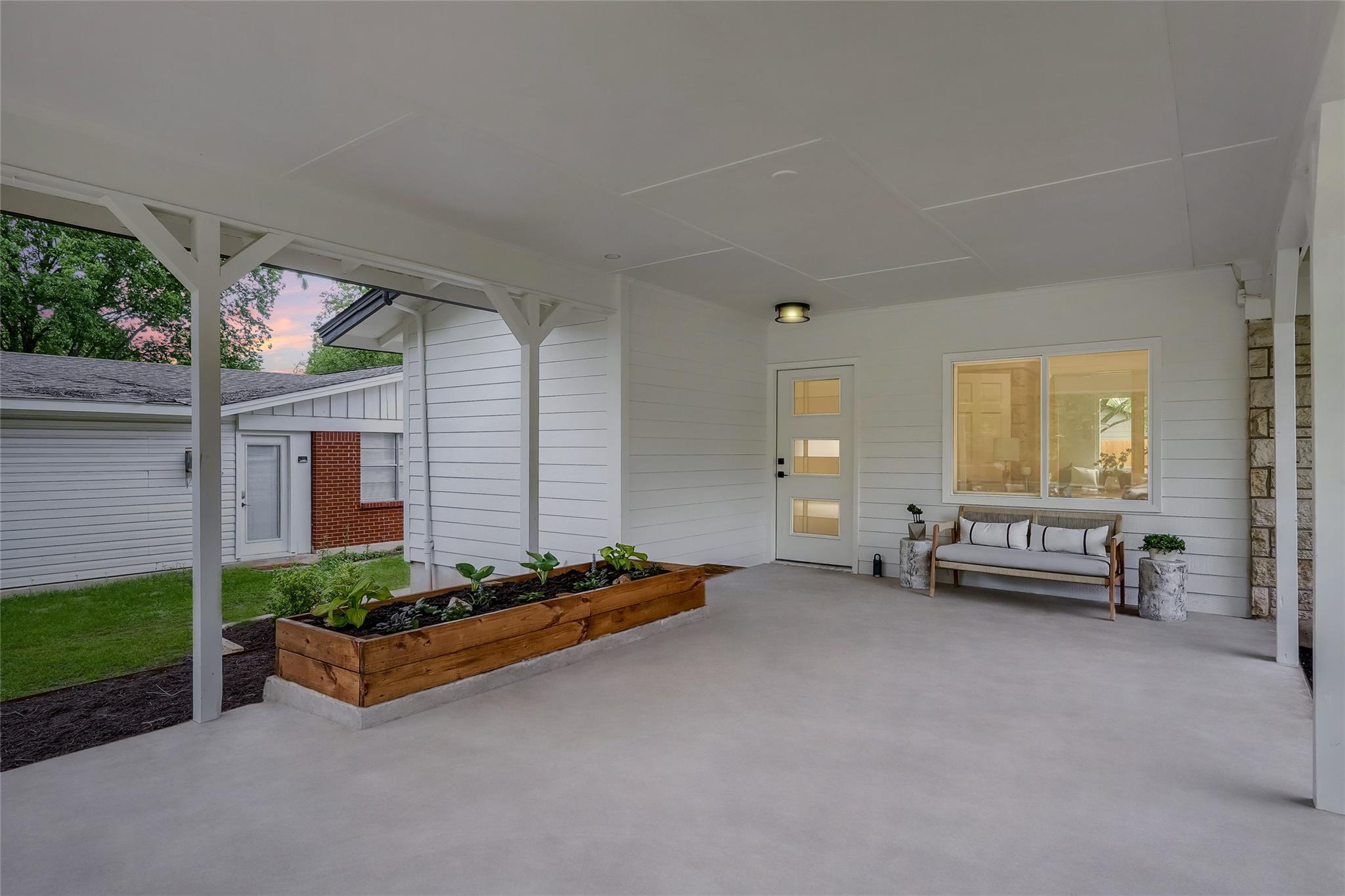5907 Eureka Drive Austin TX 78745