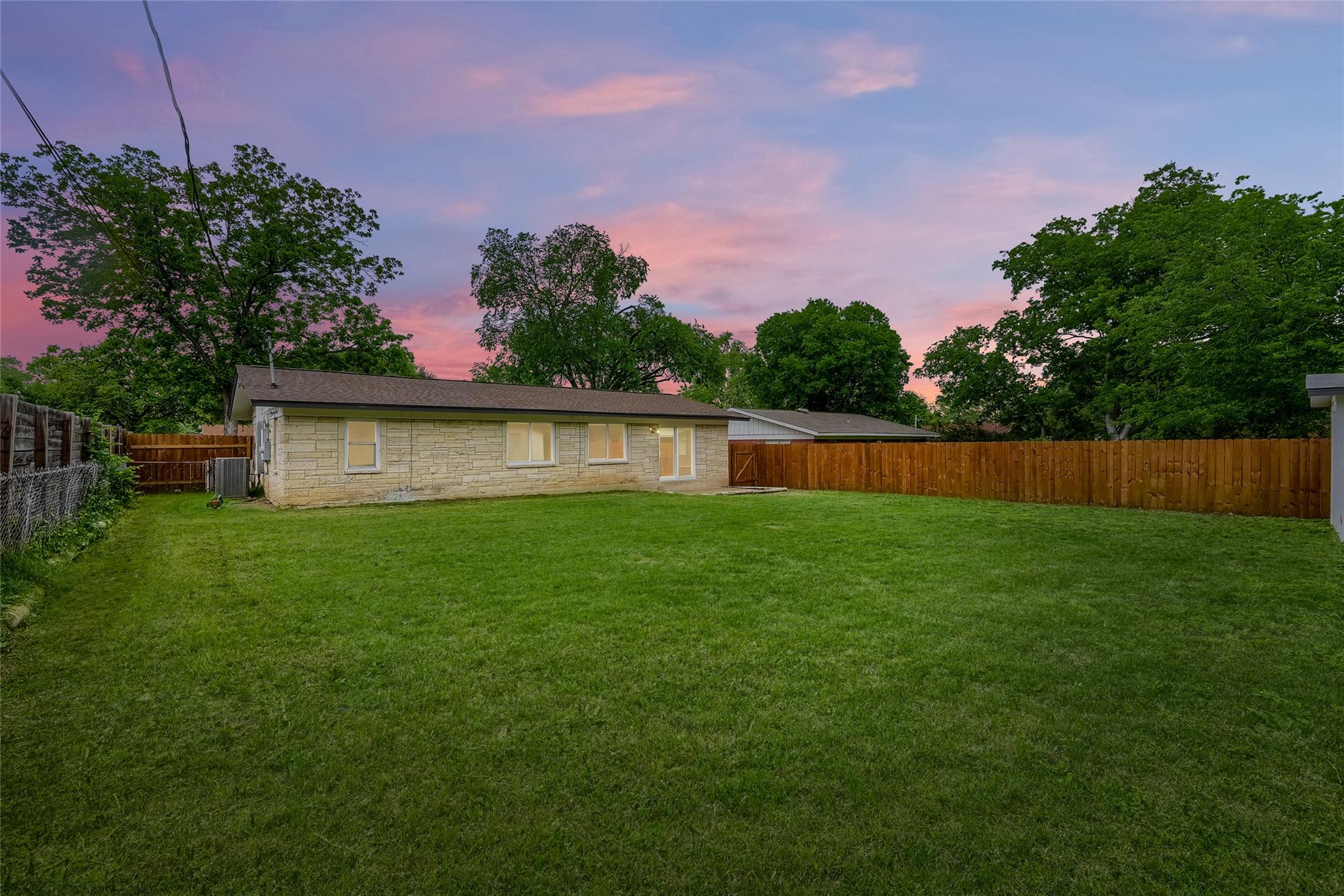 5907 Eureka Drive Austin TX 78745