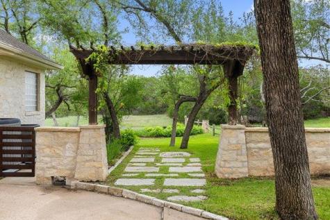 8400 Blazyk Drive Austin TX 78737